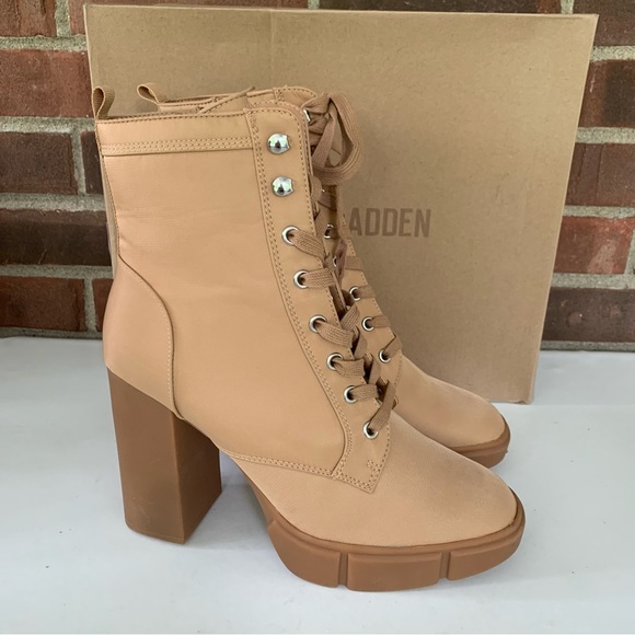 Steve Madden Shoes - Steve Madden Womens Hani tan ankle Combat Lace-up Boots block heel US 10 M NEW